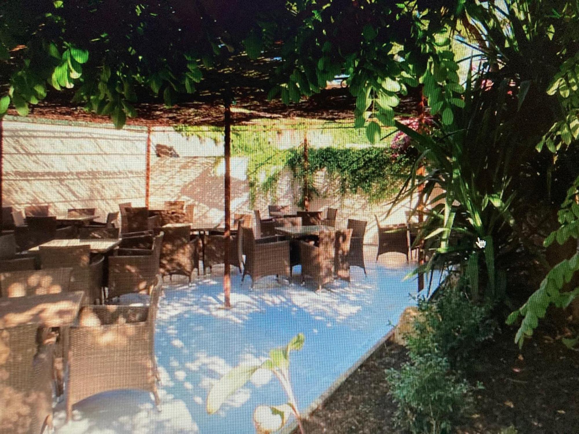 Auberge Sainte Marguerite La Garde  Exterior photo